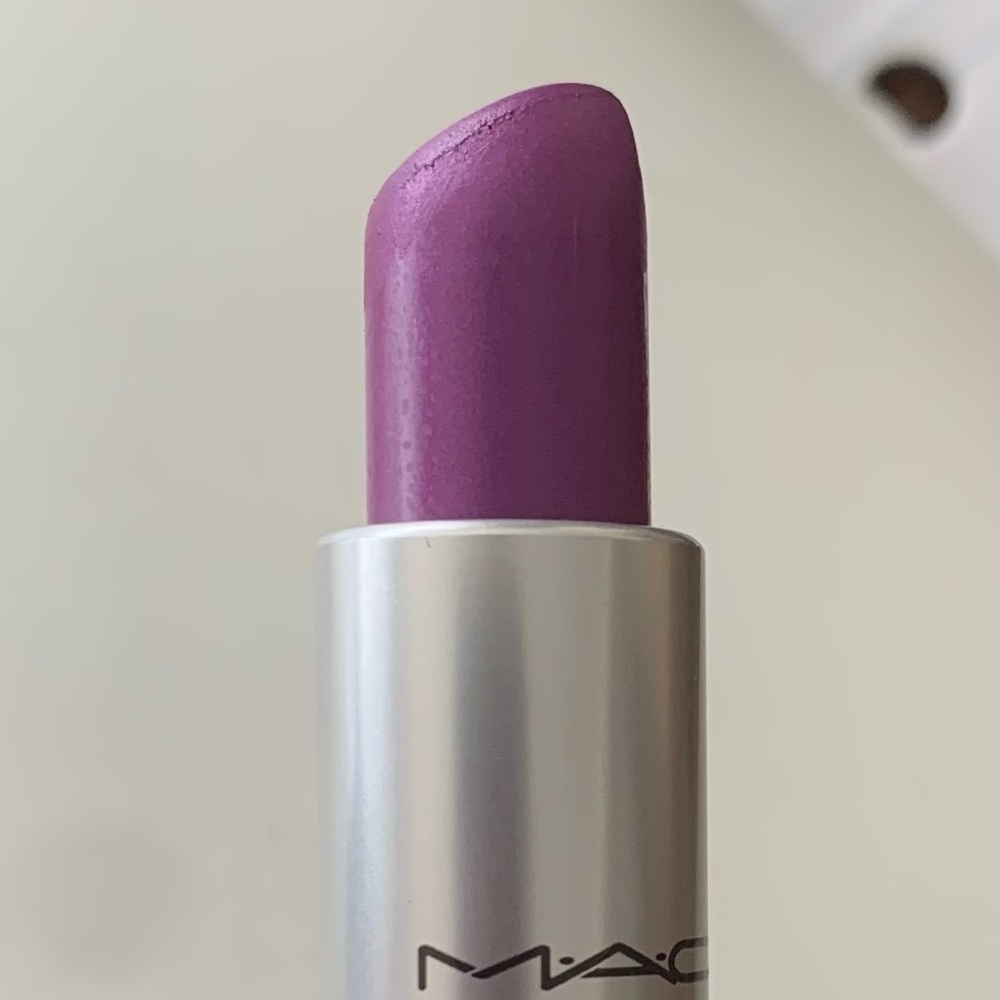 MAC Violetta amplified lipstick